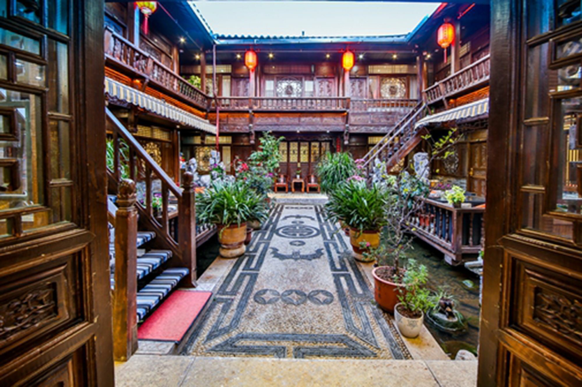 He Mu Ju Inn Zhongyi Branch Lijiang  Buitenkant foto